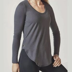 NWT Fabletics Teresa long sleeve, gray, size S